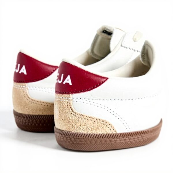 Veja Herren Volley Sneaker Weiß Pekin Rinde Gummisohle